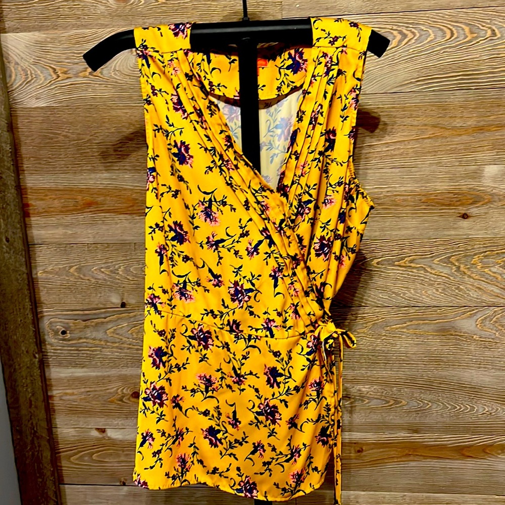 Modcloth mustard floral wrap sleeveless top. 2x